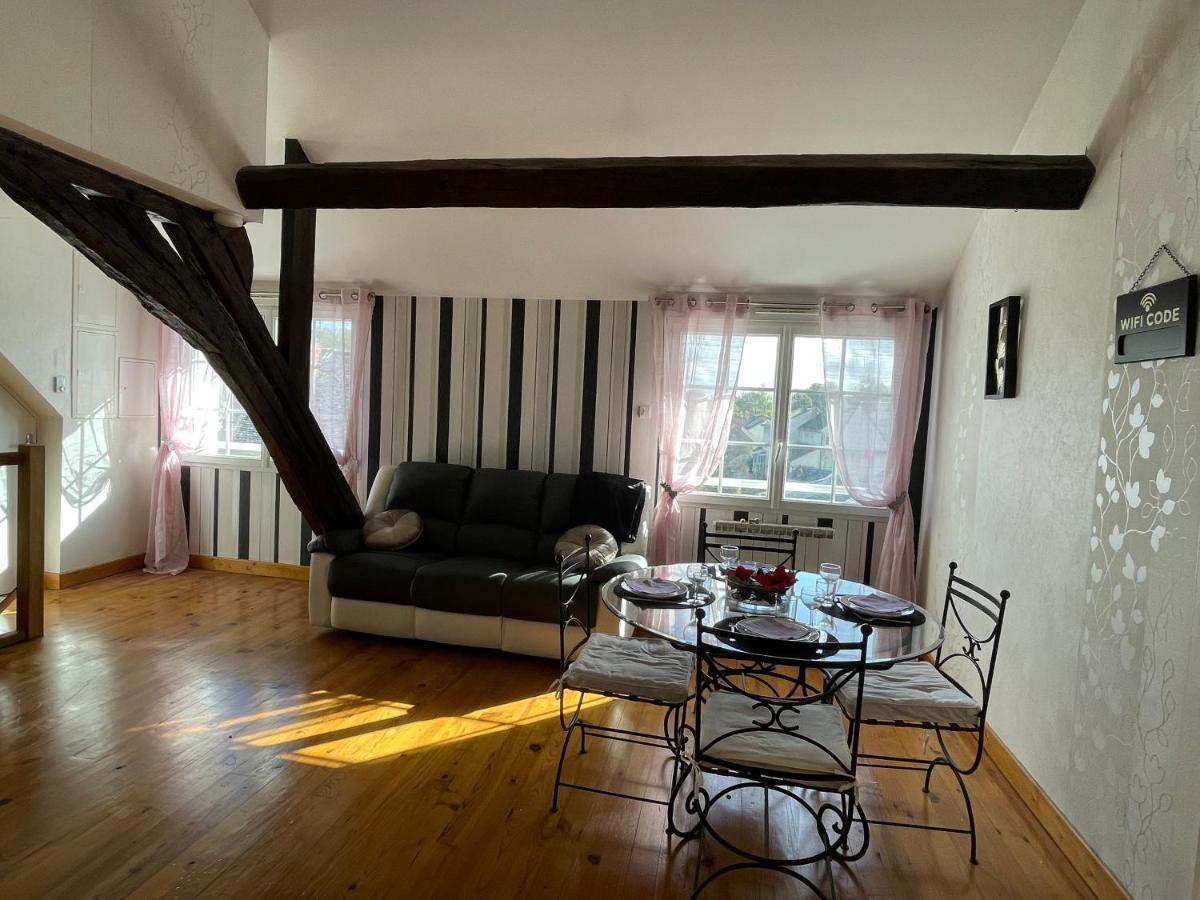 Appart' Prive A Issoudun : Confort Et Style Extérieur photo